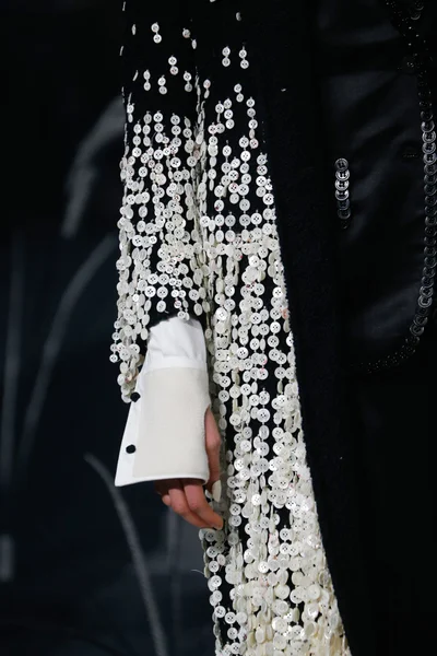 Look 221